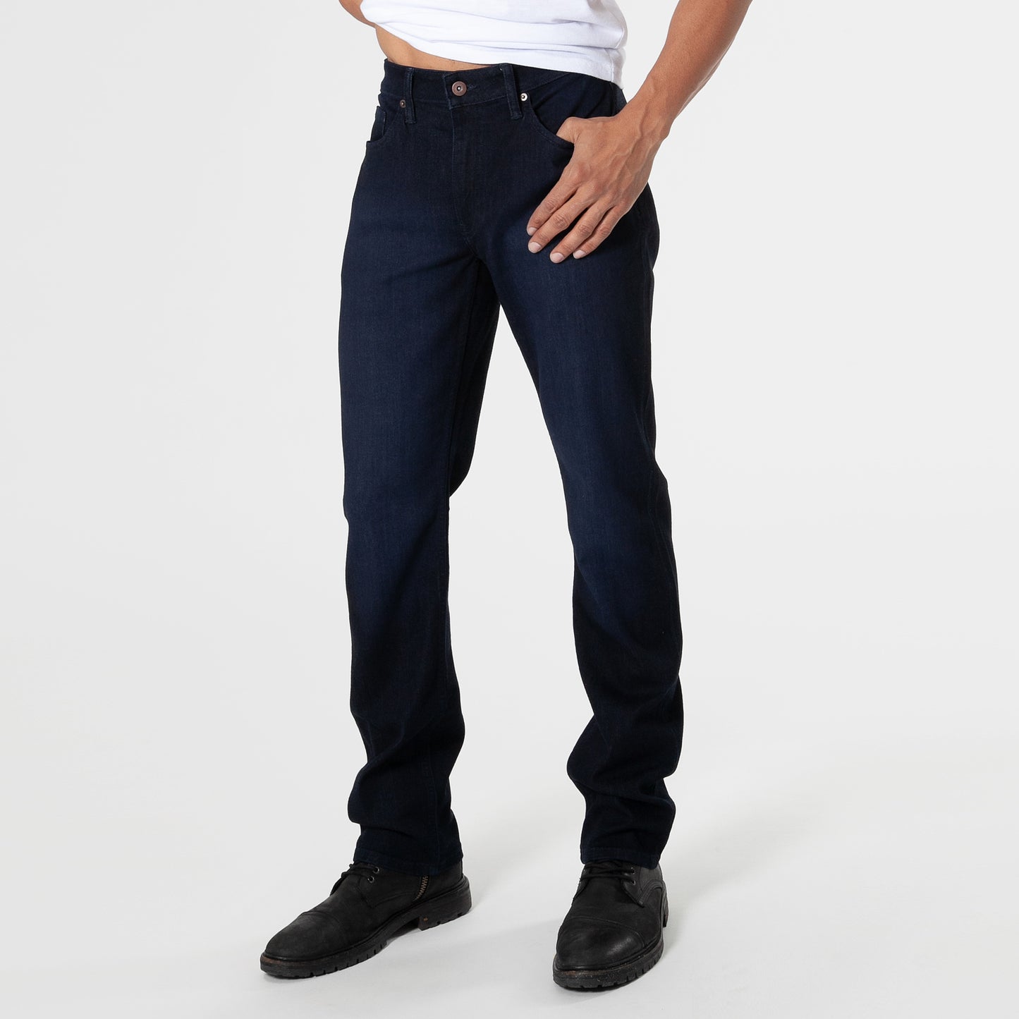 Indigo Wash Straight Fit Comfort Jeans