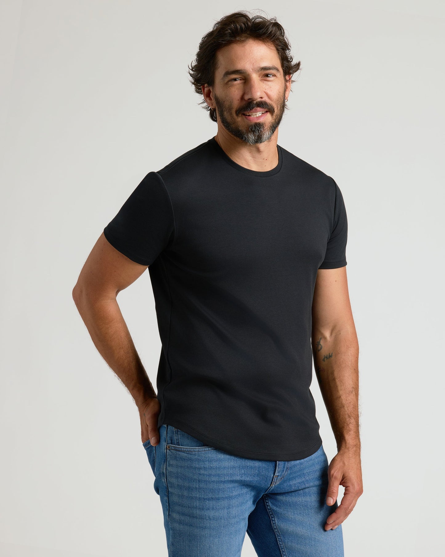 Black Pima Crew Curved Hem