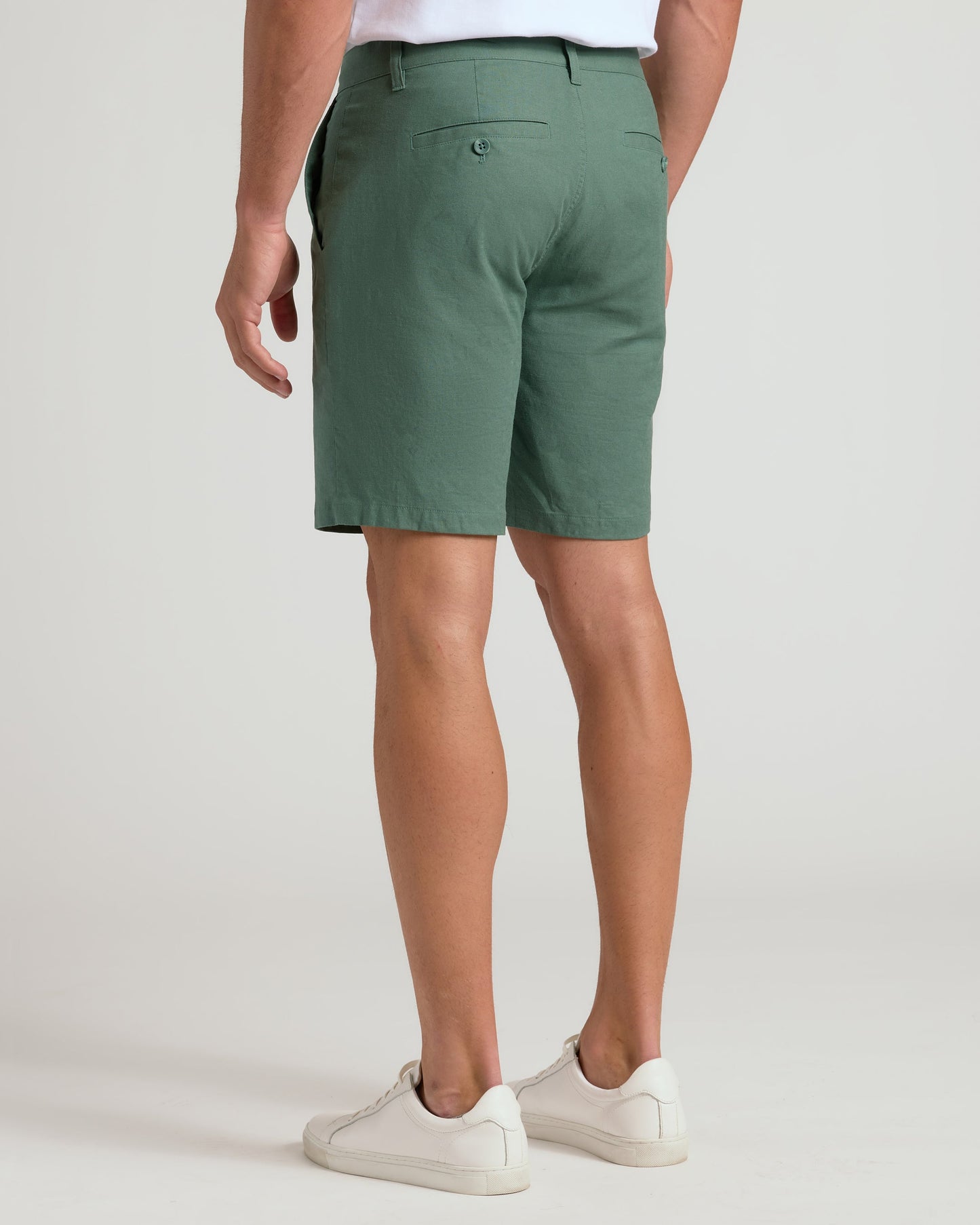 9" Moss Linen Shorts