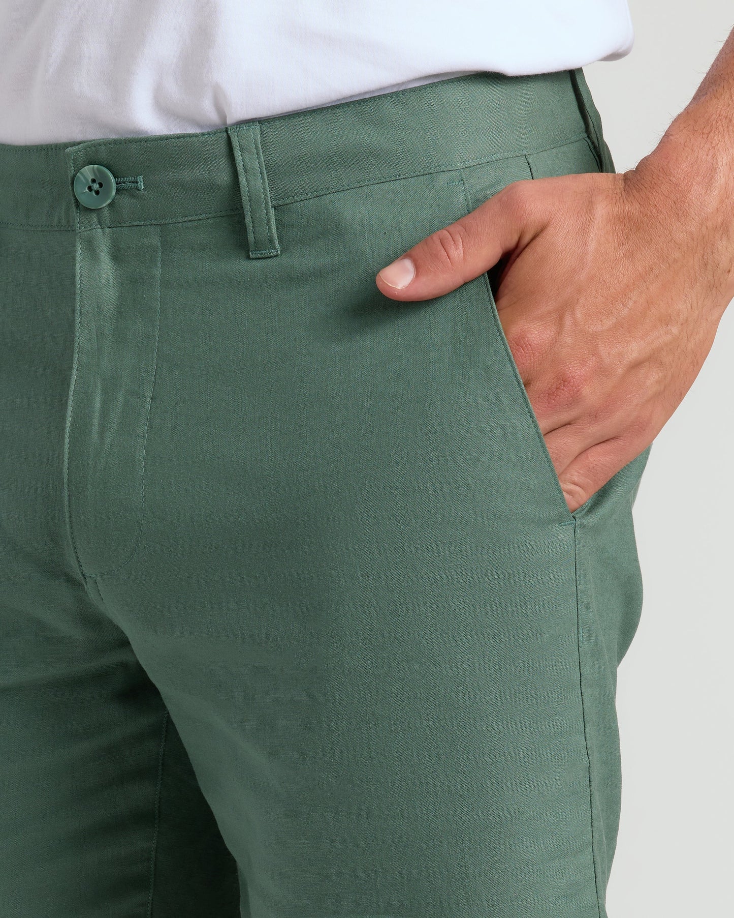 7" Moss Linen Shorts