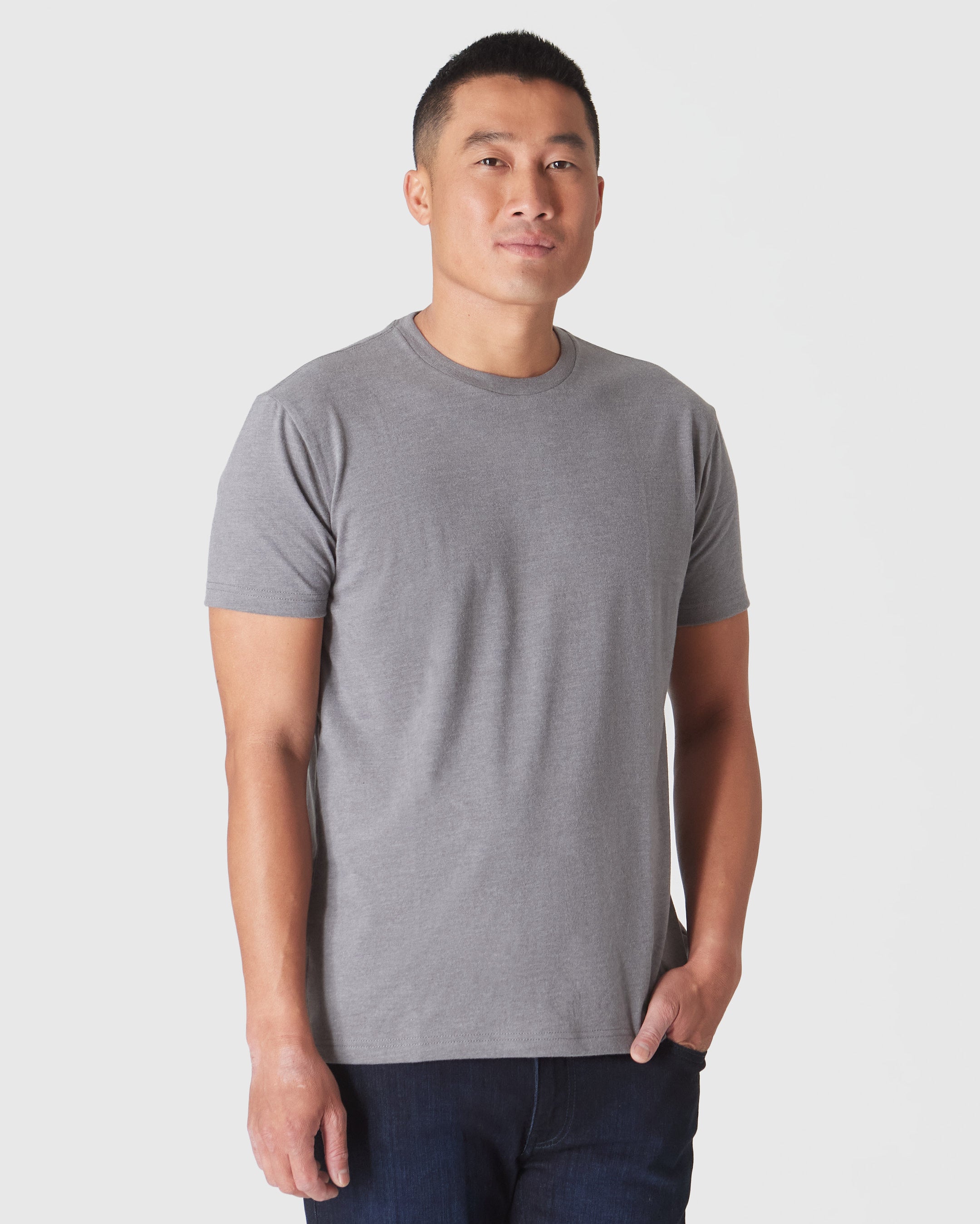 Men's Heather Graphite Crew Neck T-Shirt - True Classic – True Classic ...
