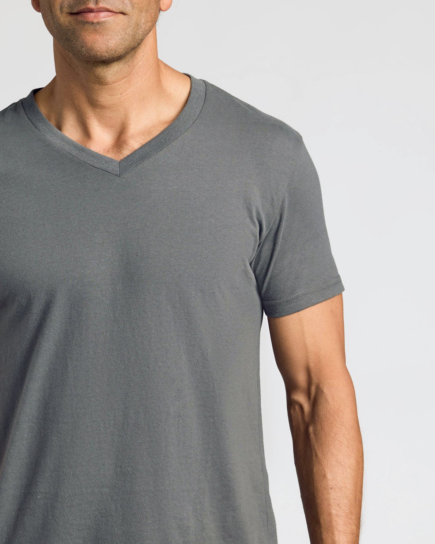 Carbon Classic V-Neck