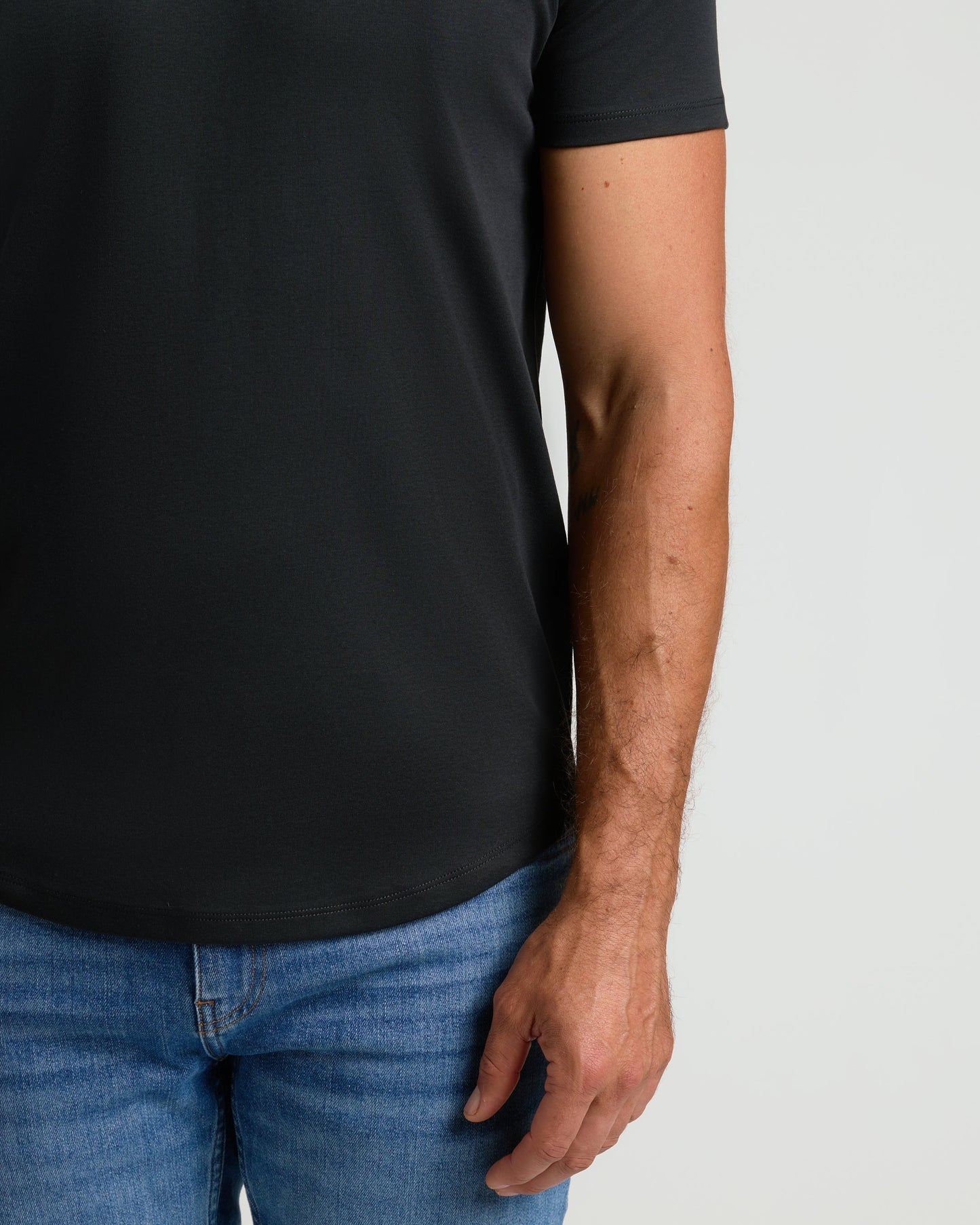 Black Pima Crew Curved Hem