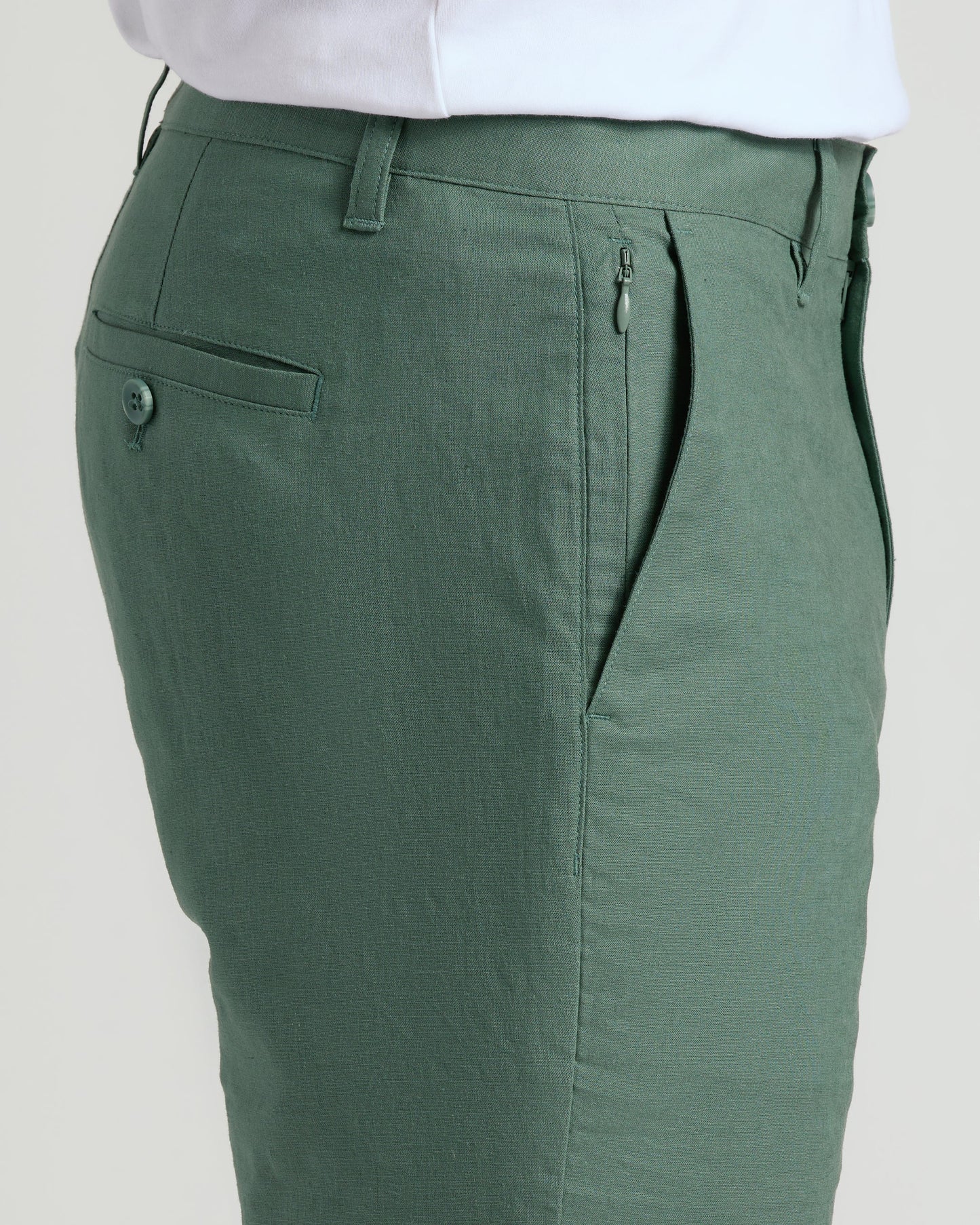 9" Moss Linen Shorts