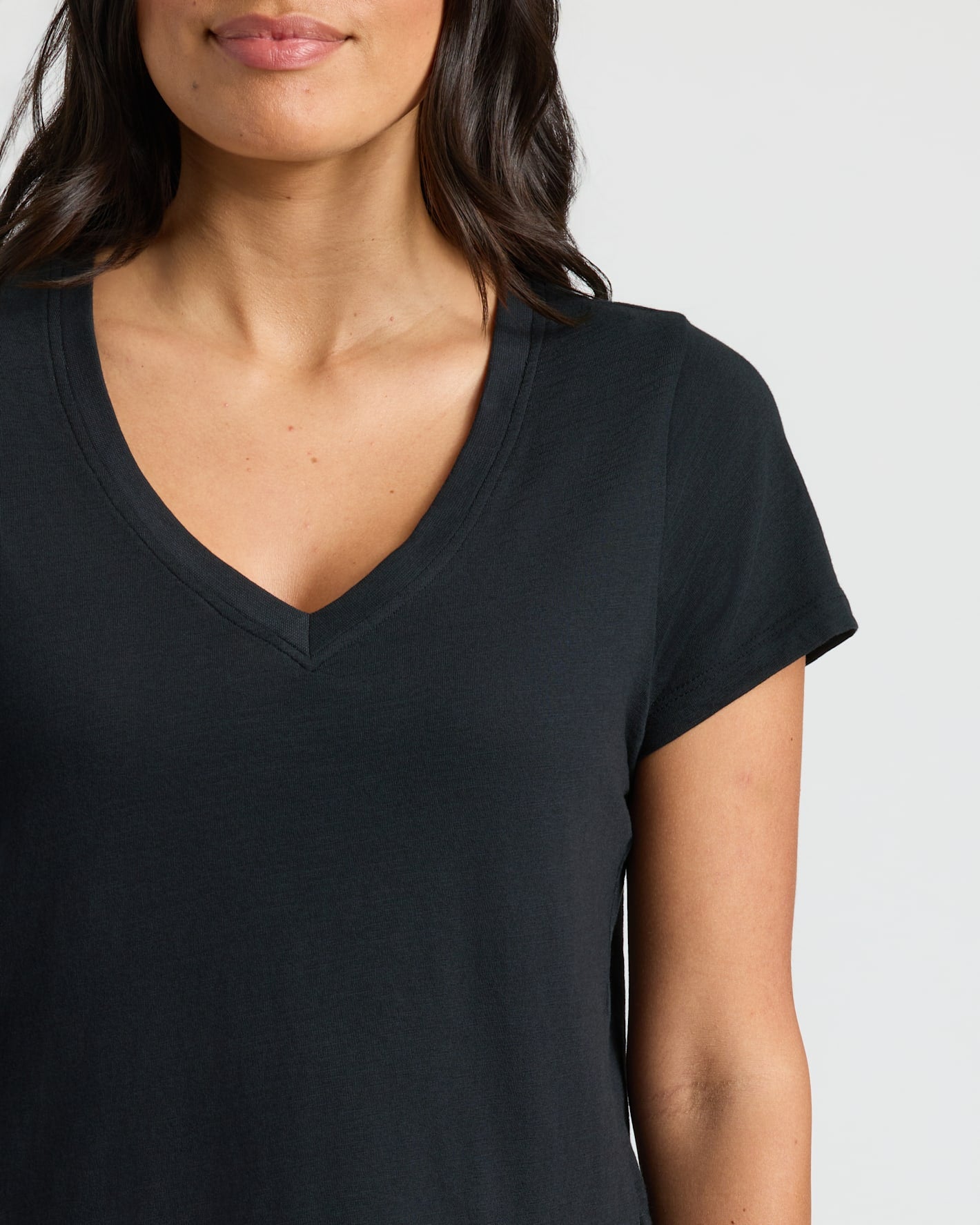 Womens Black Relaxed Slub V-Neck Tee